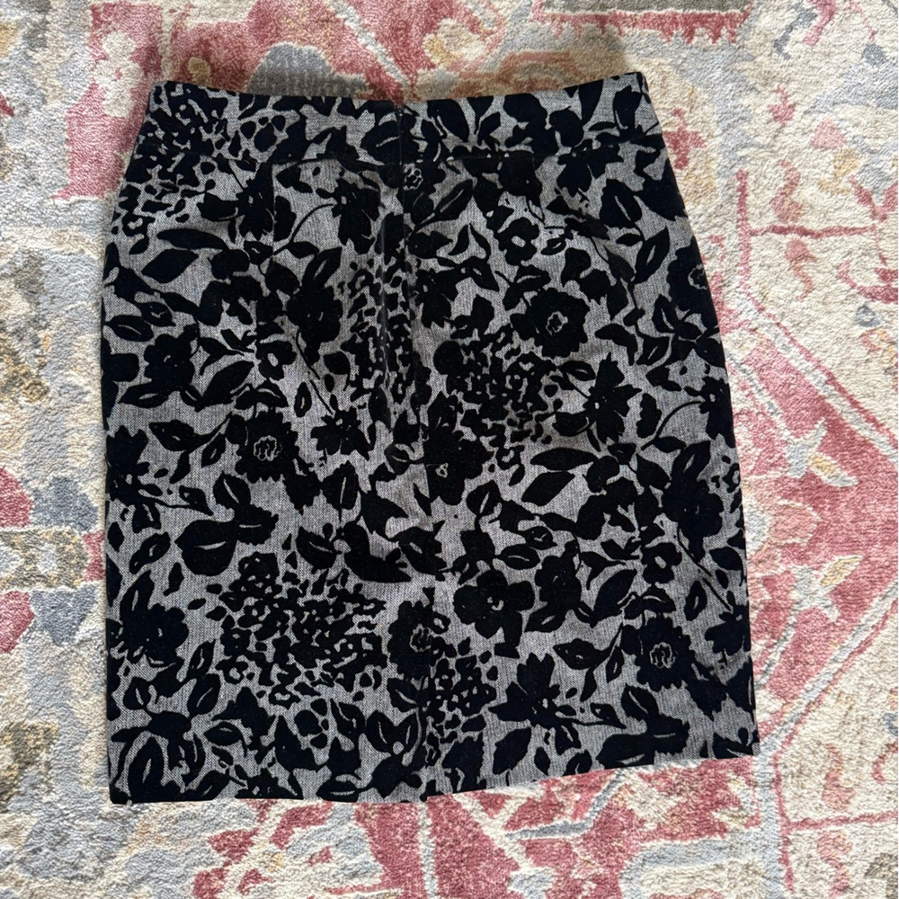 Ann Taylor Black Floral Midi Skirt